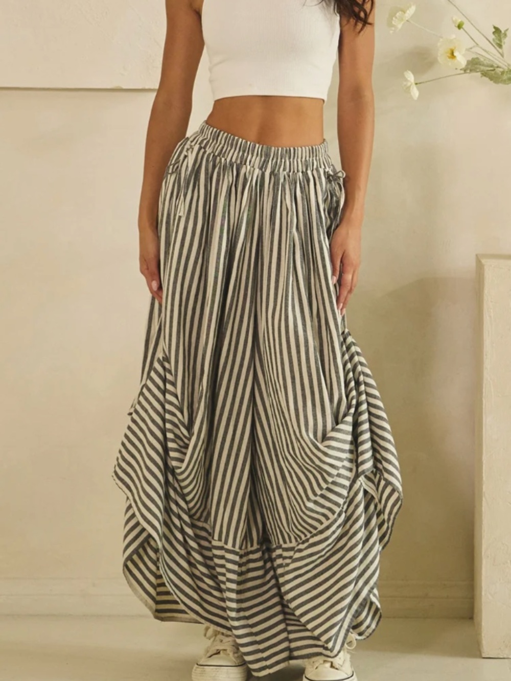 Oli & Hali Striped print Stretchy Waist Gathered Detail Wide leg Pants - Picture 9 of 9